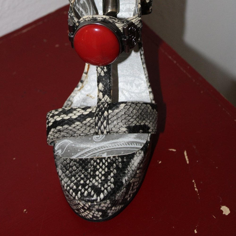 Snakeskin Heel